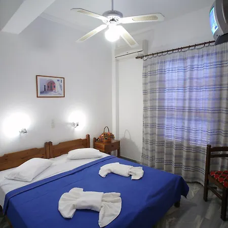 Marisa 招待所 Páros