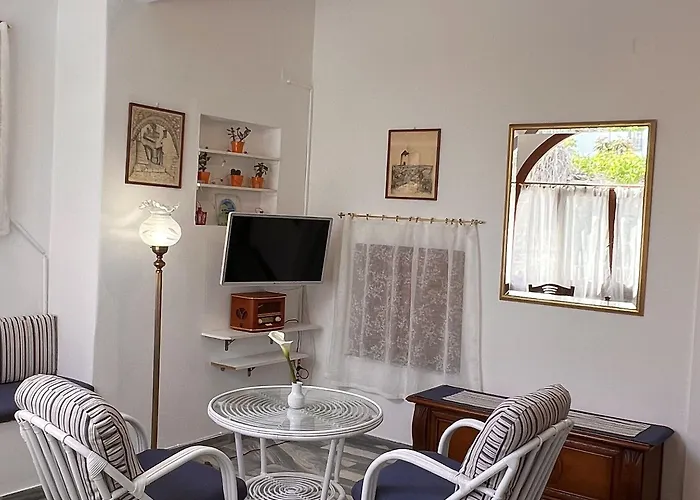 Πανσιόν Marisa Πάρος