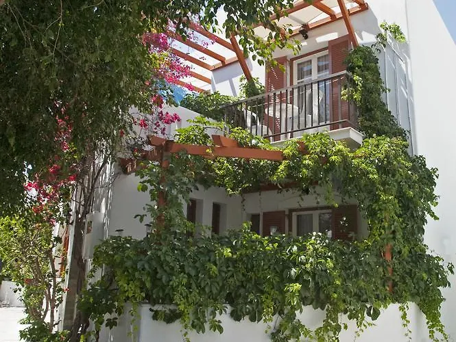 Πανσιόν Marisa Πάρος